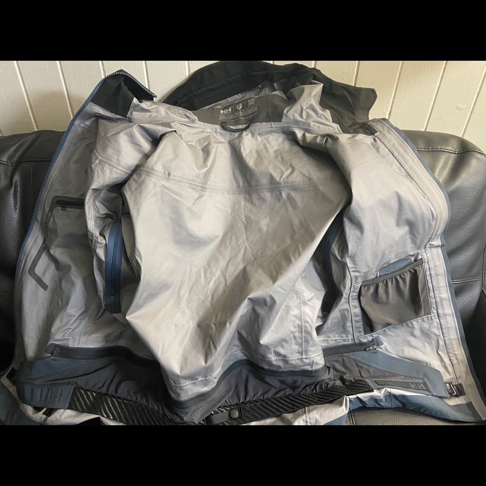 Men’s jacket - Picture 2 of 6